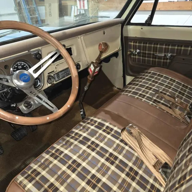 Murphy seat in Carrara Buck & Cladish Plaid